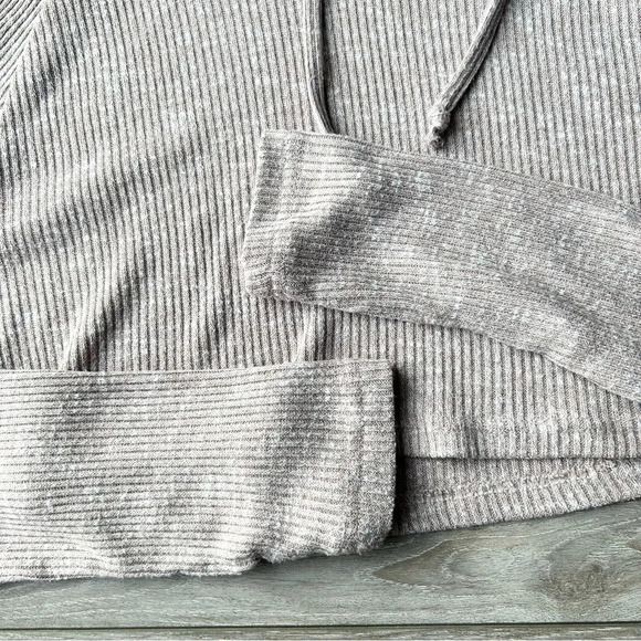 Gymshark Slounge Taupe  Cropped Hoodie - Picture 8 of 15